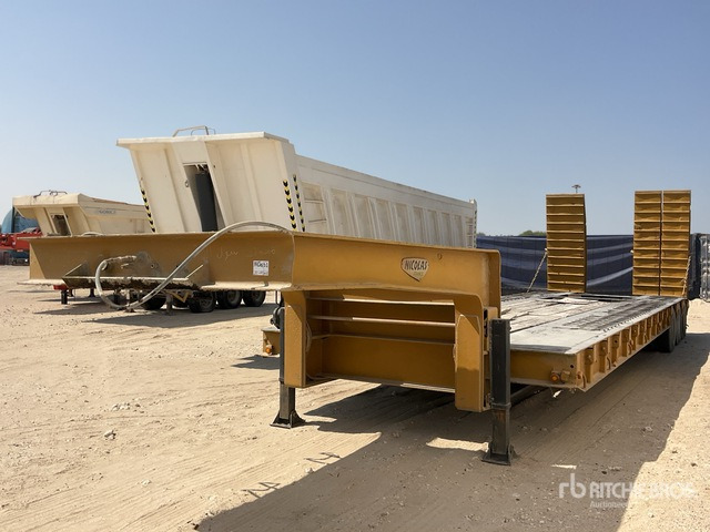 Nicolas Lowboy Trailer - Low loader semi-trailer: picture 2 Nicolas Lowboy Trailer - Low loader semi-trailer: picture 2