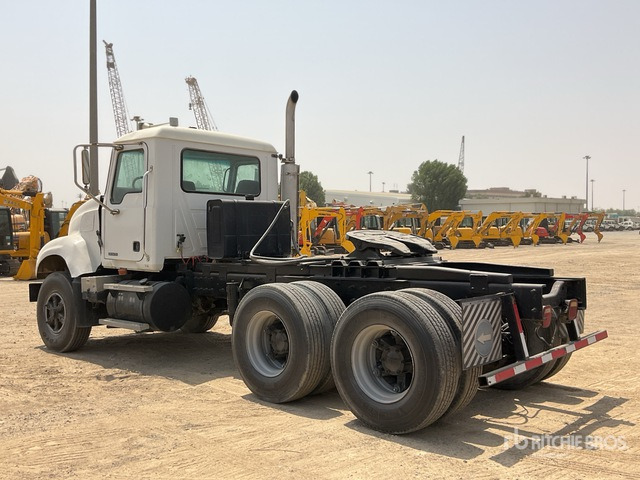 2005 Mack Granite CV713 6x4 T/A Day Cab Truck Tractor - Tractor unit: picture 4 2005 Mack Granite CV713 6x4 T/A Day Cab Truck Tractor - Tractor unit: picture 4