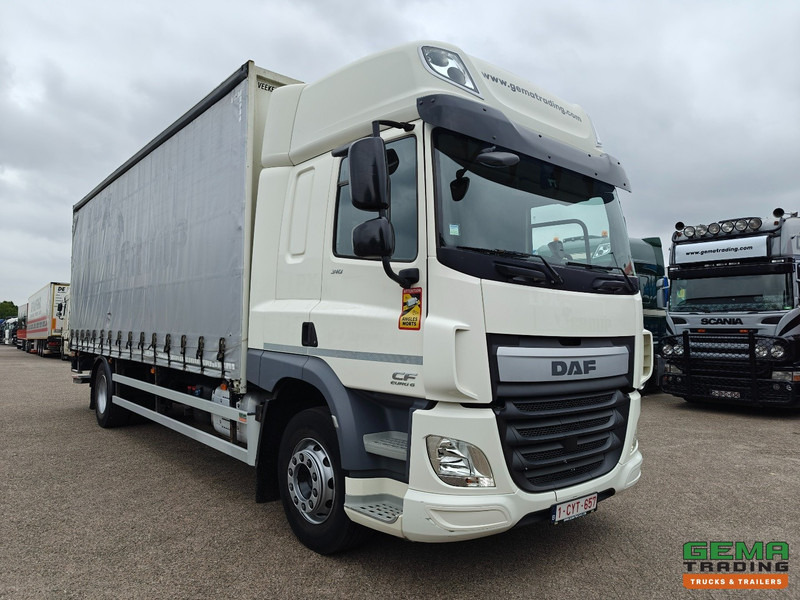 DAF CF 310 4x2 SpaceCab Euro6 - Schuifzeilenbak 7.7M + Laadklep 1500KG - 10/2025 APK - Curtainsider truck: picture 5 DAF CF 310 4x2 SpaceCab Euro6 - Schuifzeilenbak 7.7M + Laadklep 1500KG - 10/2025 APK - Curtainsider truck: picture 5