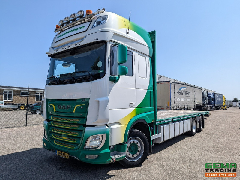 DAF XF 530 FAN 6x2/4 SuperSpaceCab Euro6C - Retarder - OpenLaadbak 7.4M - SmartTacho V2 - NOKKENAS problem - 05/2026 - Fourage APK - Dropside/ Flatbed truck: picture 1 DAF XF 530 FAN 6x2/4 SuperSpaceCab Euro6C - Retarder - OpenLaadbak 7.4M - SmartTacho V2 - NOKKENAS problem - 05/2026 - Fourage APK - Dropside/ Flatbed truck: picture 1