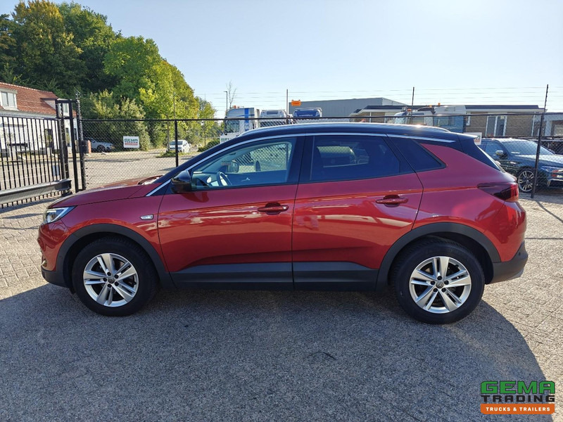 Car Opel Grandland X 1.5 CDTi - Euro6 BG - Automaat - 4-Seizoens Banden - NIEUWE MOTOR met 3 jaar garantie - 06/2026 APK: picture 19 Car Opel Grandland X 1.5 CDTi - Euro6 BG - Automaat - 4-Seizoens Banden - NIEUWE MOTOR met 3 jaar garantie - 06/2026 APK: picture 19