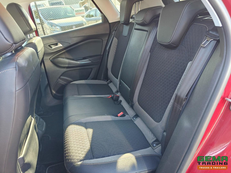 Car Opel Grandland X 1.5 CDTi - Euro6 BG - Automaat - 4-Seizoens Banden - NIEUWE MOTOR met 3 jaar garantie - 06/2026 APK: picture 17 Car Opel Grandland X 1.5 CDTi - Euro6 BG - Automaat - 4-Seizoens Banden - NIEUWE MOTOR met 3 jaar garantie - 06/2026 APK: picture 17