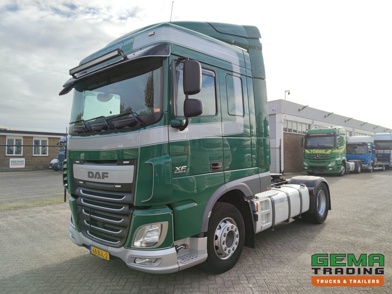 DAF FT XF410 4x2 Euro6 FT XF410 4x2 SpaceCab Euro6 - PTO - WF and Tip Hydraulics - StandAirco (T1282) - Tractor unit: picture 1 DAF FT XF410 4x2 Euro6 FT XF410 4x2 SpaceCab Euro6 - PTO - WF and Tip Hydraulics - StandAirco (T1282) - Tractor unit: picture 1