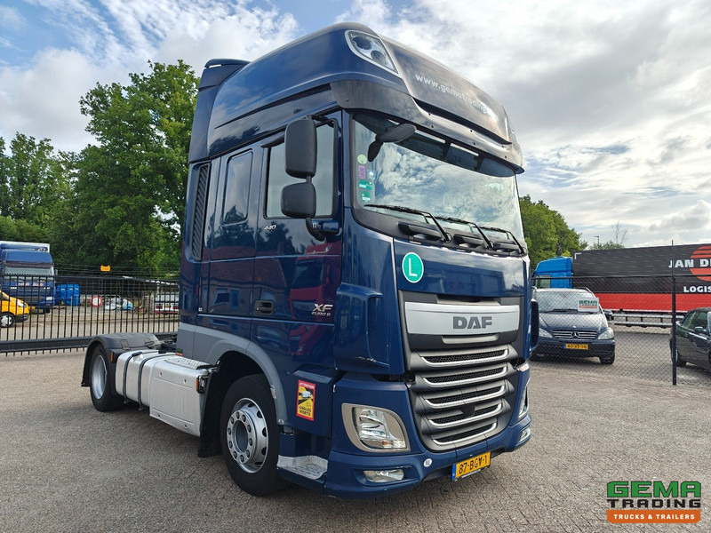 DAF XF 440 FT 4x2 SuperSpaceCab Euro6A - MEGA - Retarder - HandGeschakeld - 283.000KM! - Tractor unit: picture 2 DAF XF 440 FT 4x2 SuperSpaceCab Euro6A - MEGA - Retarder - HandGeschakeld - 283.000KM! - Tractor unit: picture 2