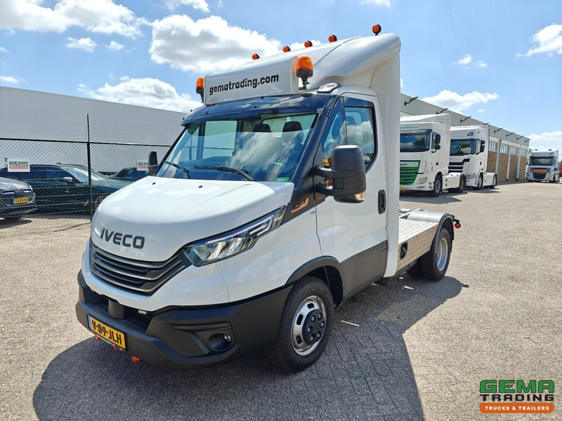 Iveco 42-180 Hi-Matic 4x2 Euro6E - BE-Trekker - Als Nieuw - Trekhaak en Schotel - SMARTtachoV2 - 11/2027 APK - Tractor unit: picture 1 Iveco 42-180 Hi-Matic 4x2 Euro6E - BE-Trekker - Als Nieuw - Trekhaak en Schotel - SMARTtachoV2 - 11/2027 APK - Tractor unit: picture 1