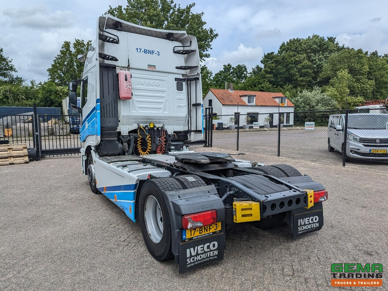 Iveco Stralis 420 Hi-Way 4x2 Euro6C - Dubbele tanks - Standairco - Smart tacho 2 - Tractor unit: picture 4 Iveco Stralis 420 Hi-Way 4x2 Euro6C - Dubbele tanks - Standairco - Smart tacho 2 - Tractor unit: picture 4
