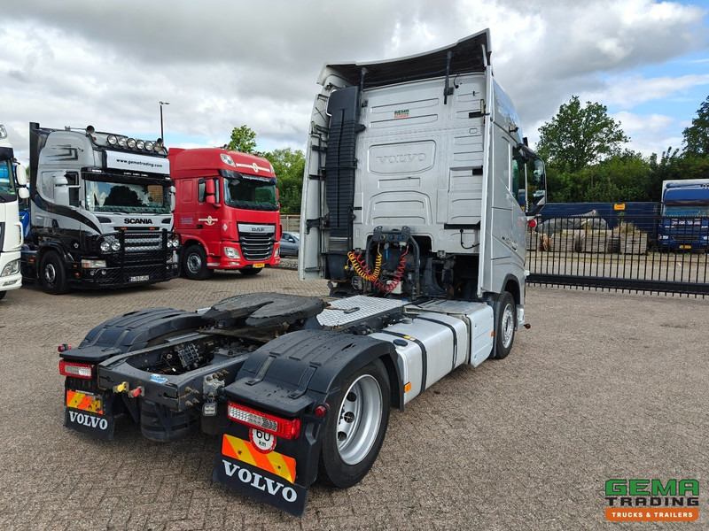 Volvo FH420 4x2 Globetrotter Euro6 - MEGA/XLOW - 573.000KM - Tractor unit: picture 3 Volvo FH420 4x2 Globetrotter Euro6 - MEGA/XLOW - 573.000KM - Tractor unit: picture 3
