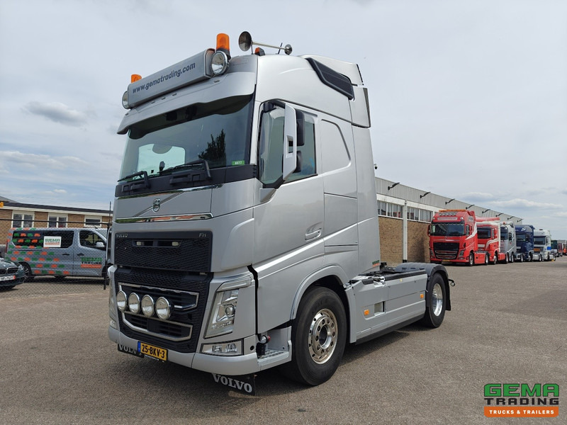 Volvo FH460 4x2 Globetrotter Euro6C - Hydrauliek - Dubbele Tanks - SMARTtachoV2 - 05/2026 APK - Tractor unit: picture 1 Volvo FH460 4x2 Globetrotter Euro6C - Hydrauliek - Dubbele Tanks - SMARTtachoV2 - 05/2026 APK - Tractor unit: picture 1