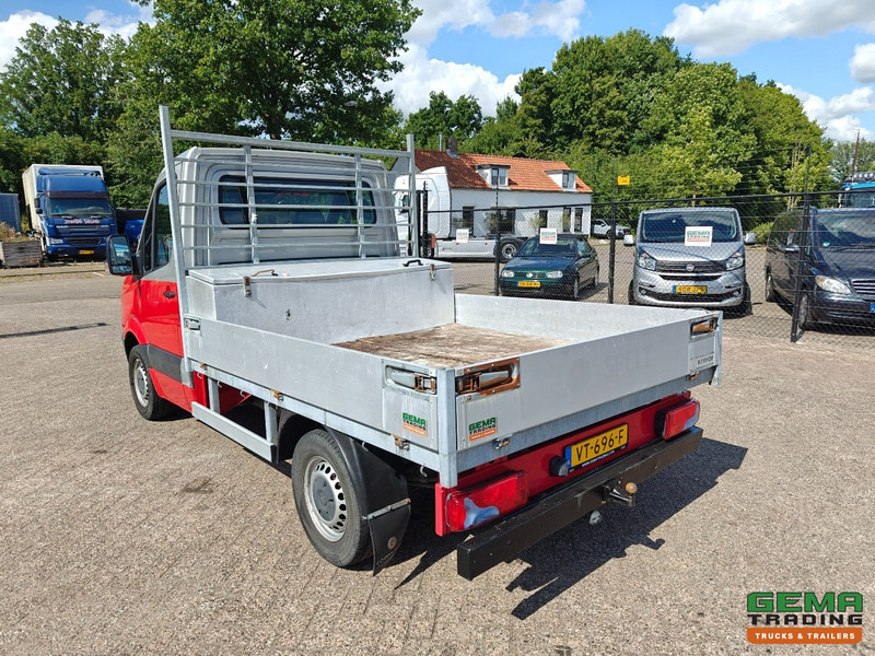 Volkswagen Crafter 2.0 TDI Euro5M - Open Laadbak 2.2m - Handgeschakeld - Trekhaak - 01/2026 APK - Flatbed van: picture 4 Volkswagen Crafter 2.0 TDI Euro5M - Open Laadbak 2.2m - Handgeschakeld - Trekhaak - 01/2026 APK - Flatbed van: picture 4