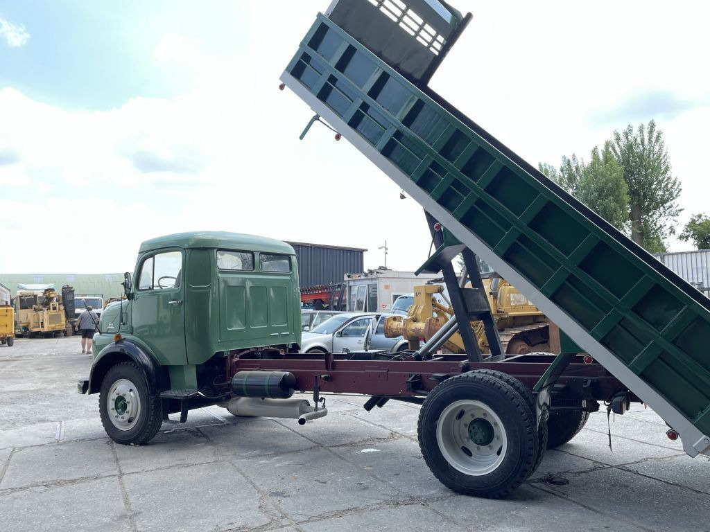 Mercedes-Benz 911 4X2 Tipper Manual Gear Spring/Spring *Top co Mercedes-Benz 911 4X2 Tipper Manual Gear Spring/Spring *Top co - Tipper: picture 3 Mercedes-Benz 911 4X2 Tipper Manual Gear Spring/Spring *Top co Mercedes-Benz 911 4X2 Tipper Manual Gear Spring/Spring *Top co - Tipper: picture 3