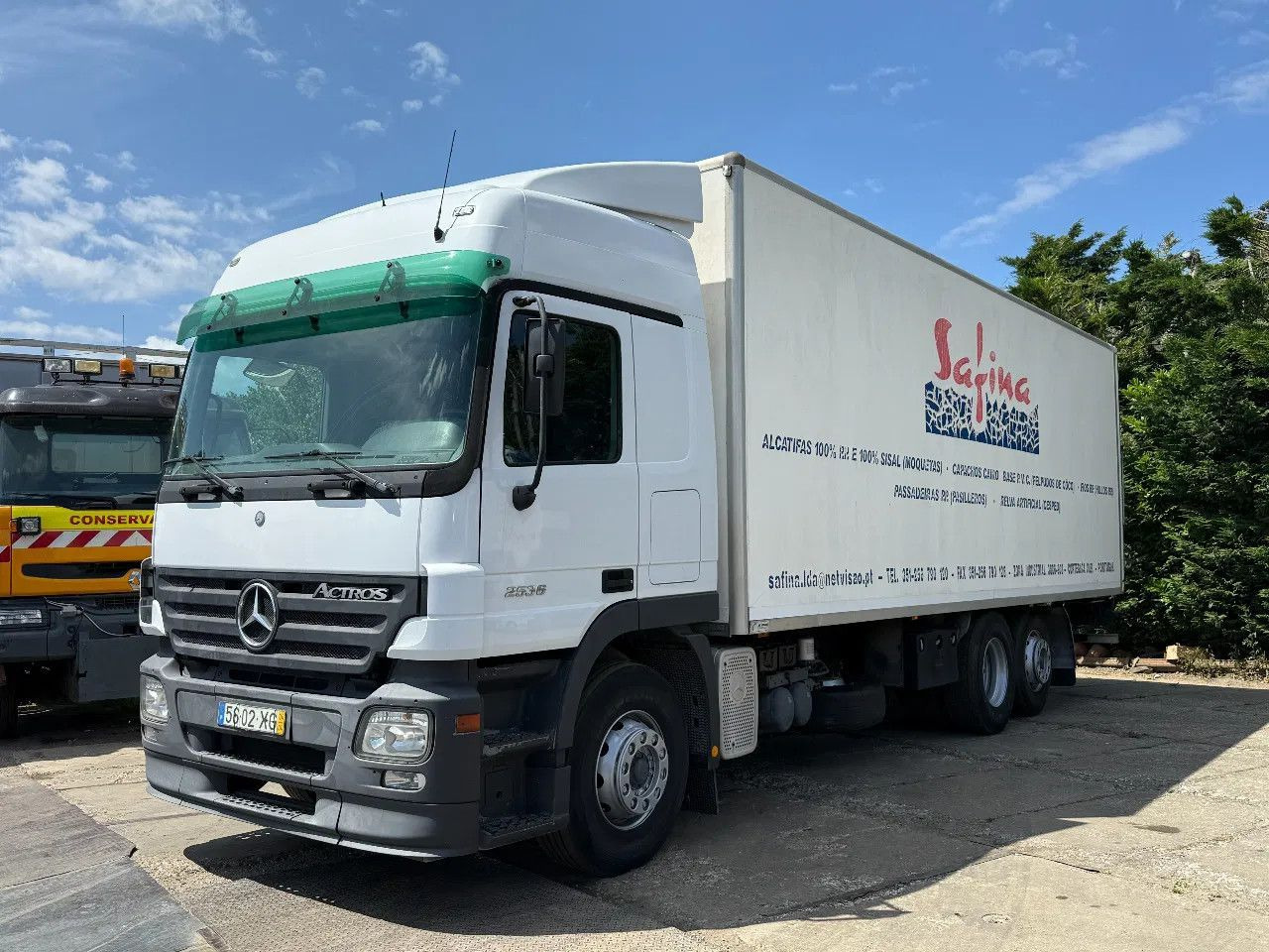 Mercedes-Benz Actros 2536 V6 6X2 Closed Box Spring/Air EPS Man - Box truck: picture 2 Mercedes-Benz Actros 2536 V6 6X2 Closed Box Spring/Air EPS Man - Box truck: picture 2