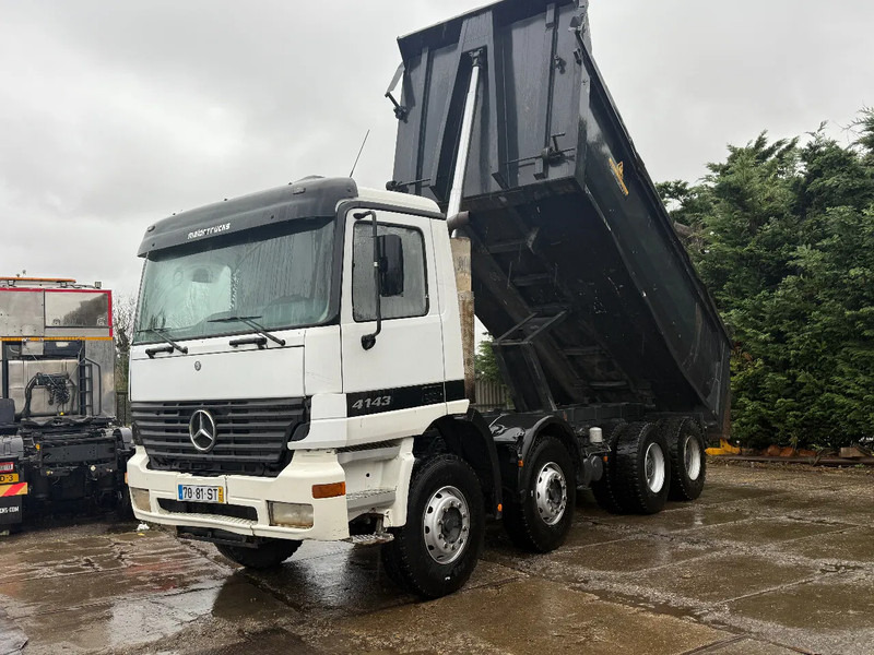 Mercedes-Benz Actros 4143 V6 8X4 Tipper Spring/Spring MP1 Manual Gear - Tipper: picture 2 Mercedes-Benz Actros 4143 V6 8X4 Tipper Spring/Spring MP1 Manual Gear - Tipper: picture 2