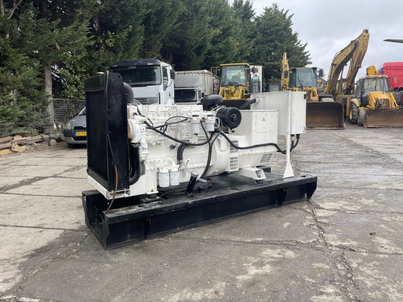 Perkins 100 KVA Generator 3 Phase - Generator set: picture 4 Perkins 100 KVA Generator 3 Phase - Generator set: picture 4