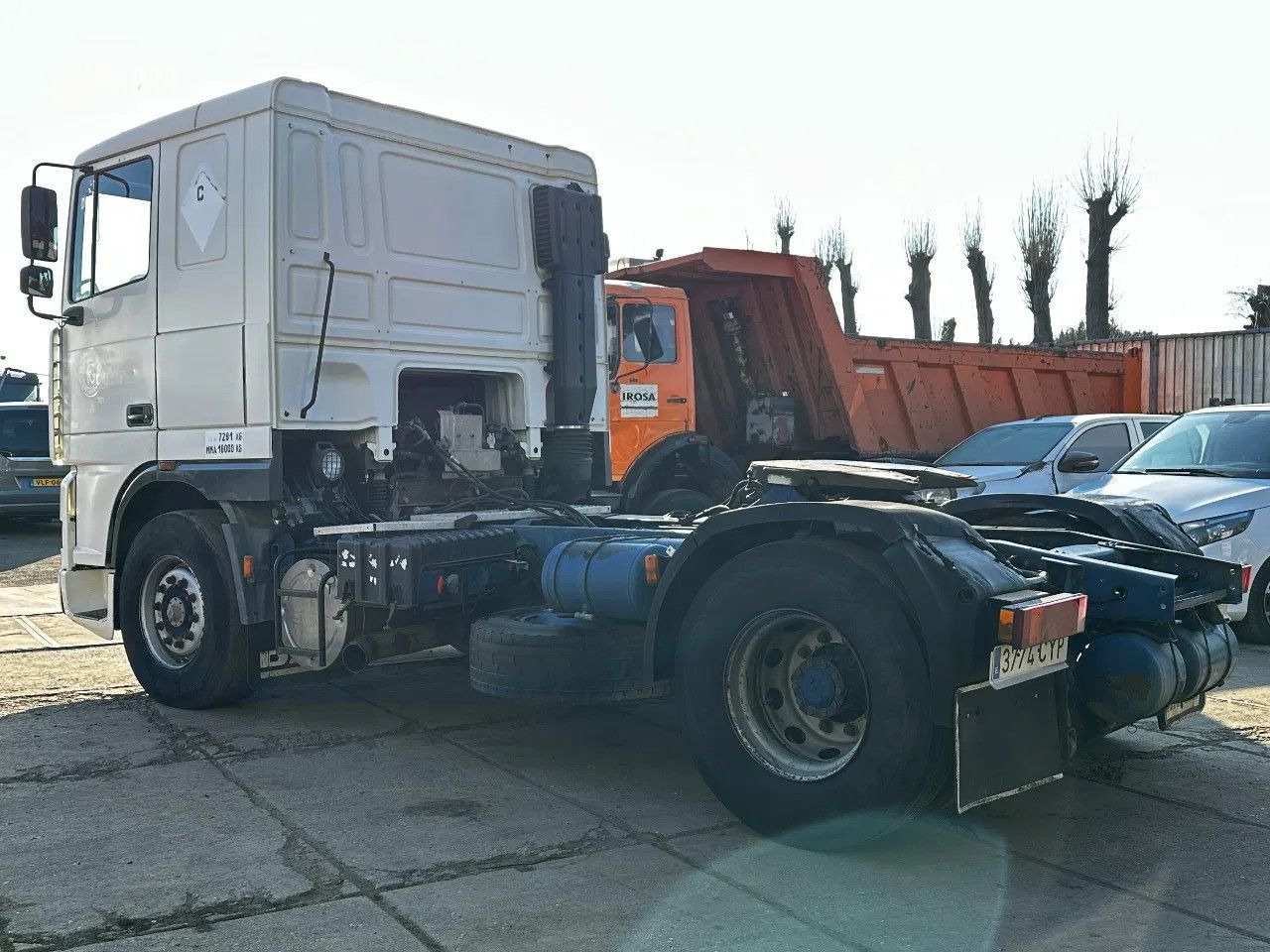 DAF XF 95.380 4X2 Tractor-unit Spring/Air ZF Manual DAF XF 95.380 4X2 Tractor-unit Spring/Air ZF Manual - Tractor unit: picture 3 DAF XF 95.380 4X2 Tractor-unit Spring/Air ZF Manual DAF XF 95.380 4X2 Tractor-unit Spring/Air ZF Manual - Tractor unit: picture 3