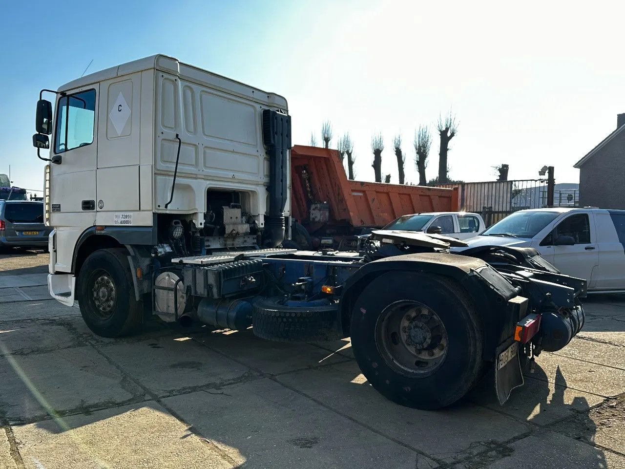 DAF XF 95.380 4X2 Tractor-unit Spring/Air ZF Manual DAF XF 95.380 4X2 Tractor-unit Spring/Air ZF Manual - Tractor unit: picture 3 DAF XF 95.380 4X2 Tractor-unit Spring/Air ZF Manual DAF XF 95.380 4X2 Tractor-unit Spring/Air ZF Manual - Tractor unit: picture 3