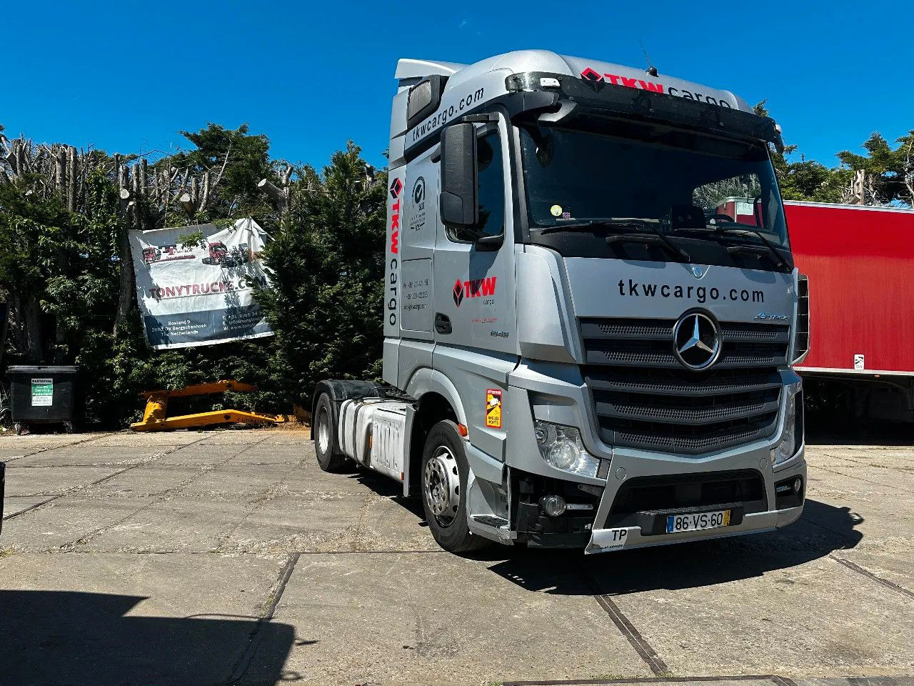 Mercedes-Benz Actros 1845 4X2 Tractor-unit Spring/Air PROD2019 - Tractor unit: picture 1 Mercedes-Benz Actros 1845 4X2 Tractor-unit Spring/Air PROD2019 - Tractor unit: picture 1