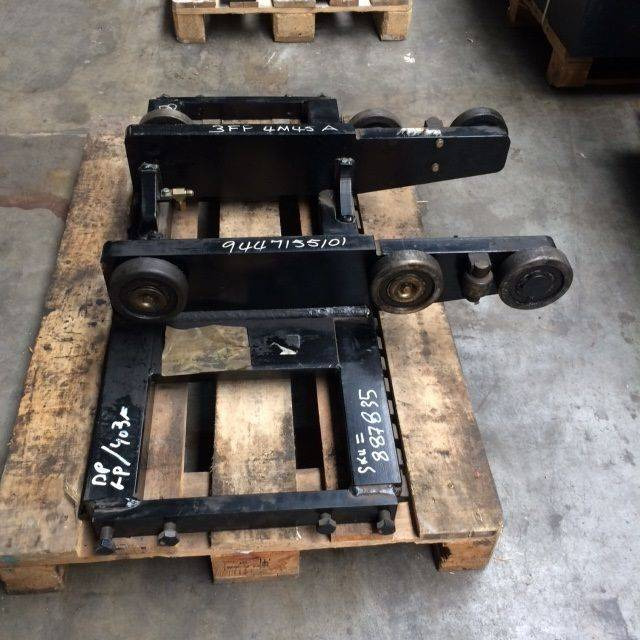 Fork carriage 1190 mm for CAT. - Attachment: picture 4 Fork carriage 1190 mm for CAT. - Attachment: picture 4