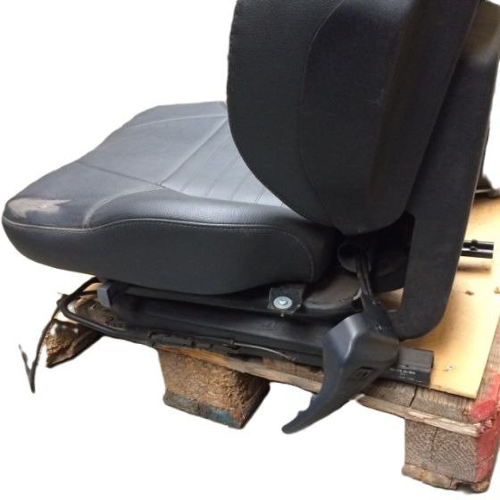 BE-GE seat for Atlet - Seat for Material handling equipment: picture 4 BE-GE seat for Atlet - Seat for Material handling equipment: picture 4