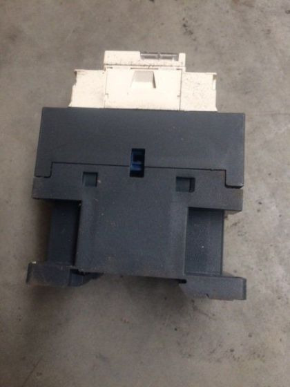 Contactor, Schneider, Type LC1D18B7 - Electrical system for Cleaning machinery: picture 4 Contactor, Schneider, Type LC1D18B7 - Electrical system for Cleaning machinery: picture 4