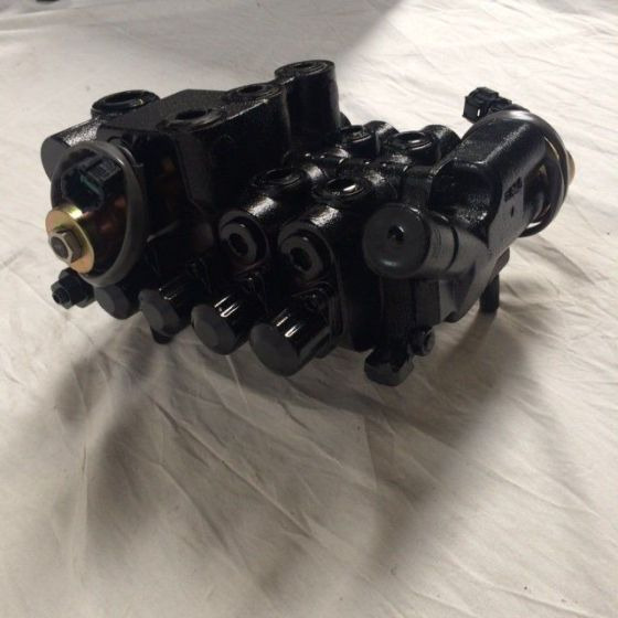 Hyd. control valve 4V - Hydraulic valve for Material handling equipment: picture 3 Hyd. control valve 4V - Hydraulic valve for Material handling equipment: picture 3