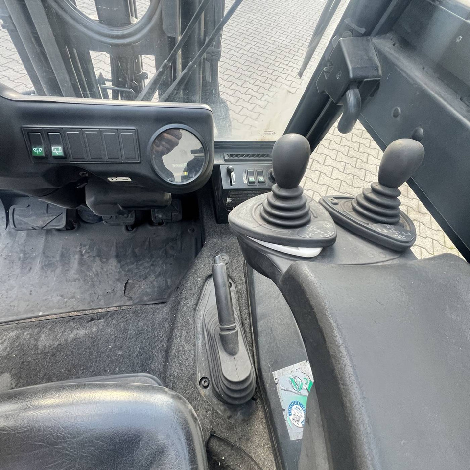 Electric forklift Linde E30 (336-02): picture 6 Electric forklift Linde E30 (336-02): picture 6