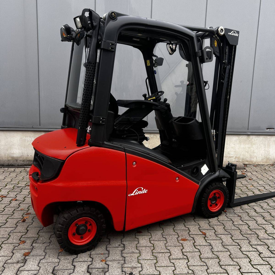 Linde H20D (391) - Diesel forklift: picture 2 Linde H20D (391) - Diesel forklift: picture 2