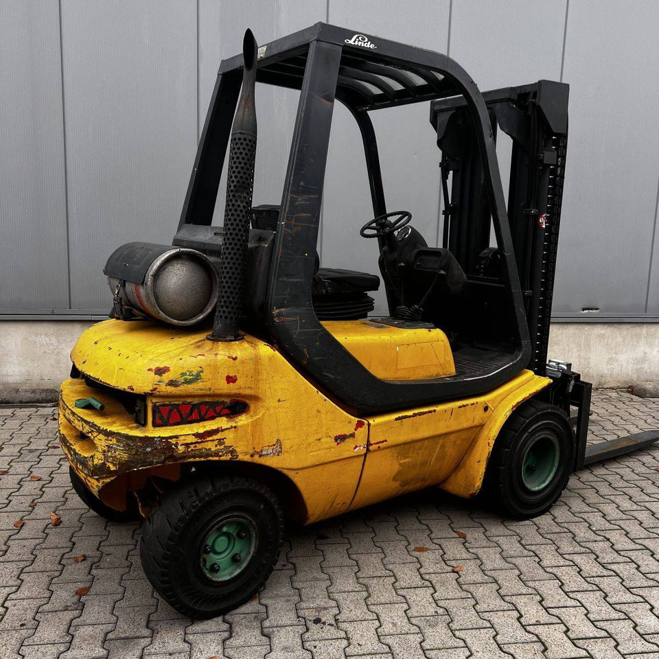 Linde H30T (351) - LPG forklift: picture 3 Linde H30T (351) - LPG forklift: picture 3
