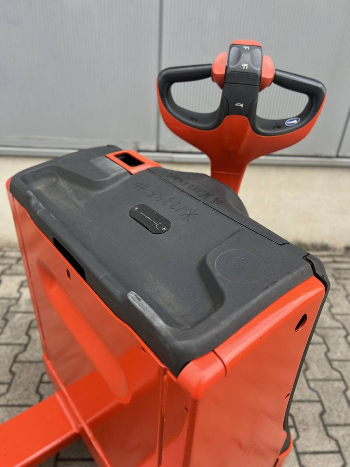 Linde T16 (1152) - Pallet truck: picture 4 Linde T16 (1152) - Pallet truck: picture 4