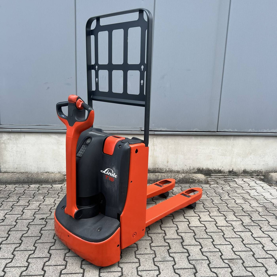 Linde T16 (1152) - Pallet truck: picture 2 Linde T16 (1152) - Pallet truck: picture 2