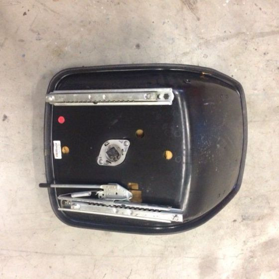 Seat for Scrubber vacuum cleaner Nilfisk BR 850 - Seat for Scrubber dryer: picture 2 Seat for Scrubber vacuum cleaner Nilfisk BR 850 - Seat for Scrubber dryer: picture 2