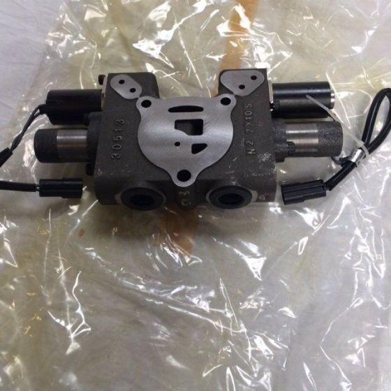 Valve assy,tilt for Caterpillar EP20K-35K/PAC - Hydraulic valve for Material handling equipment: picture 3 Valve assy,tilt for Caterpillar EP20K-35K/PAC - Hydraulic valve for Material handling equipment: picture 3