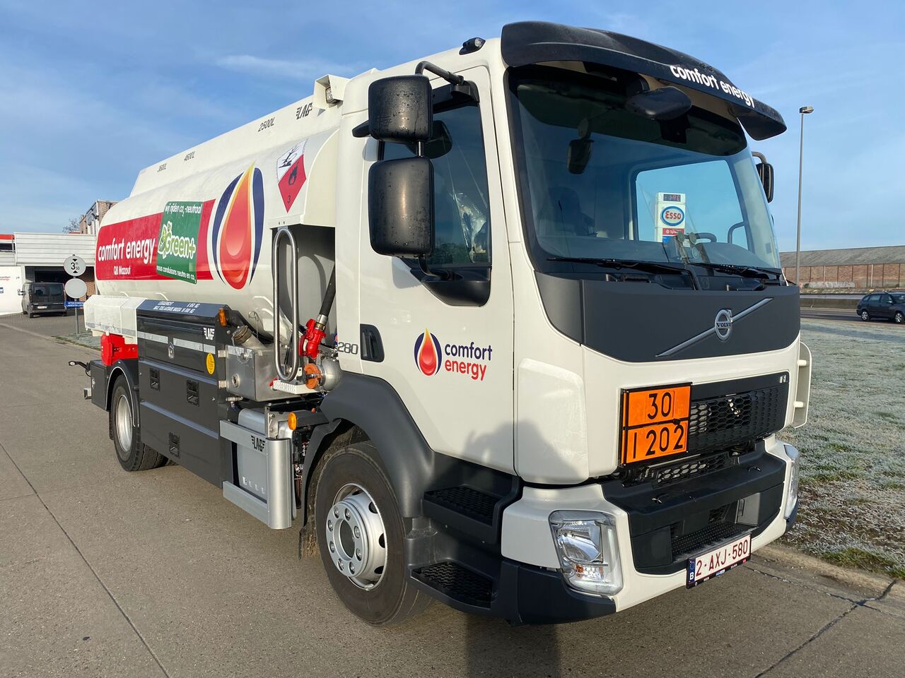 Tank truck VOLVO FL: picture 8