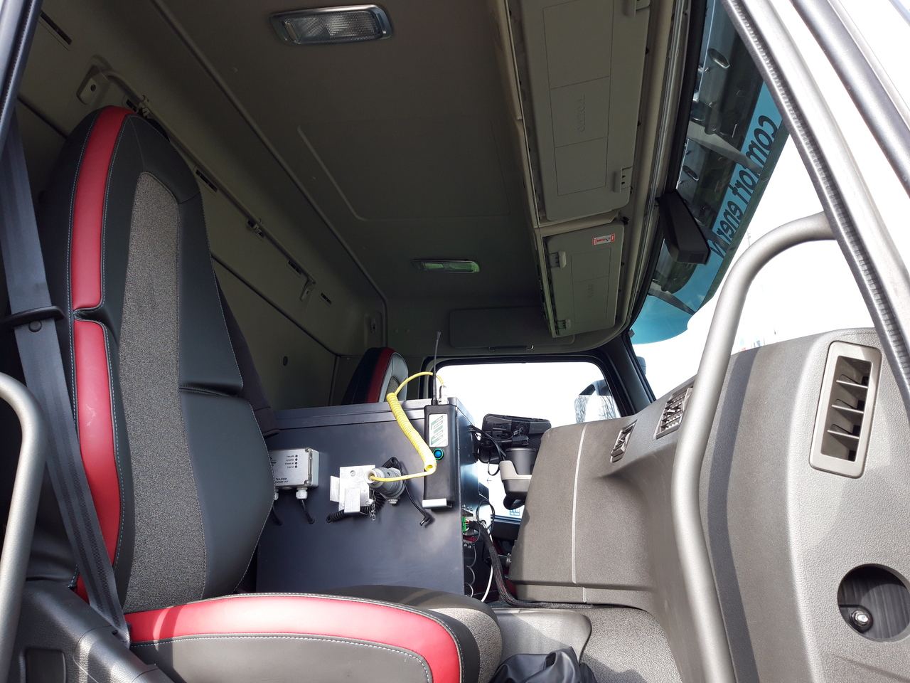 Tank truck VOLVO FM: picture 10 Tank truck VOLVO FM: picture 10