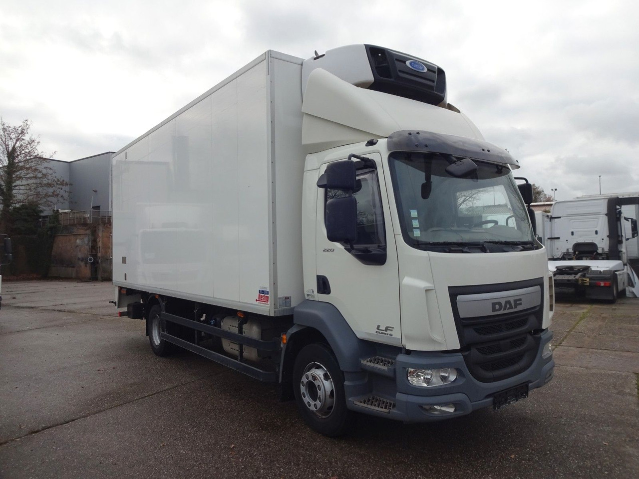 DAF LF 220, 16 T, LBW, Türen, Klima, Automat, Kamera - Box truck: picture 1 DAF LF 220, 16 T, LBW, Türen, Klima, Automat, Kamera - Box truck: picture 1