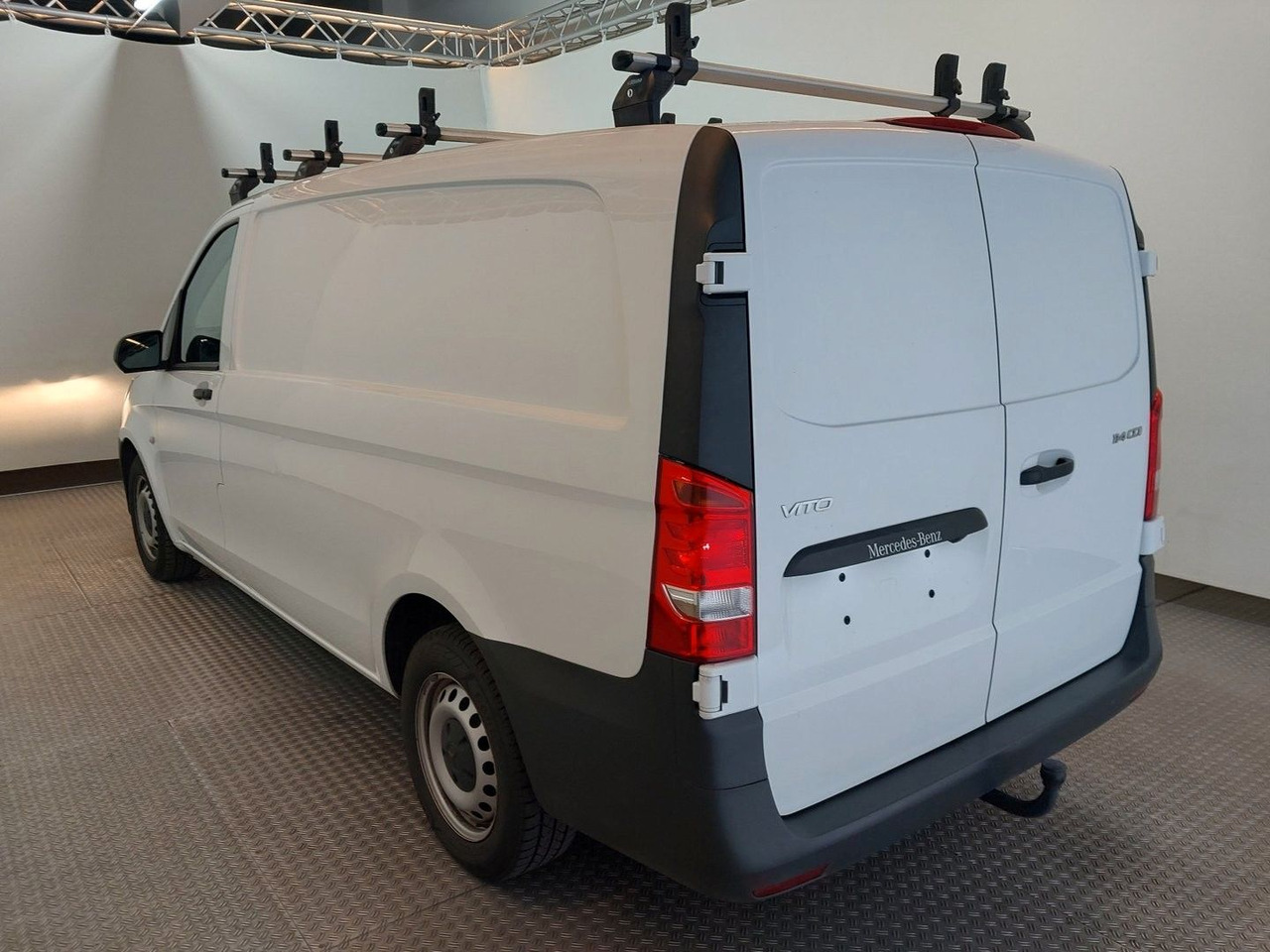 Mercedes-Benz Vito Kasten 114 CDI lang,Klima,AHK,Regale,Kamera - Small van: picture 4 Mercedes-Benz Vito Kasten 114 CDI lang,Klima,AHK,Regale,Kamera - Small van: picture 4