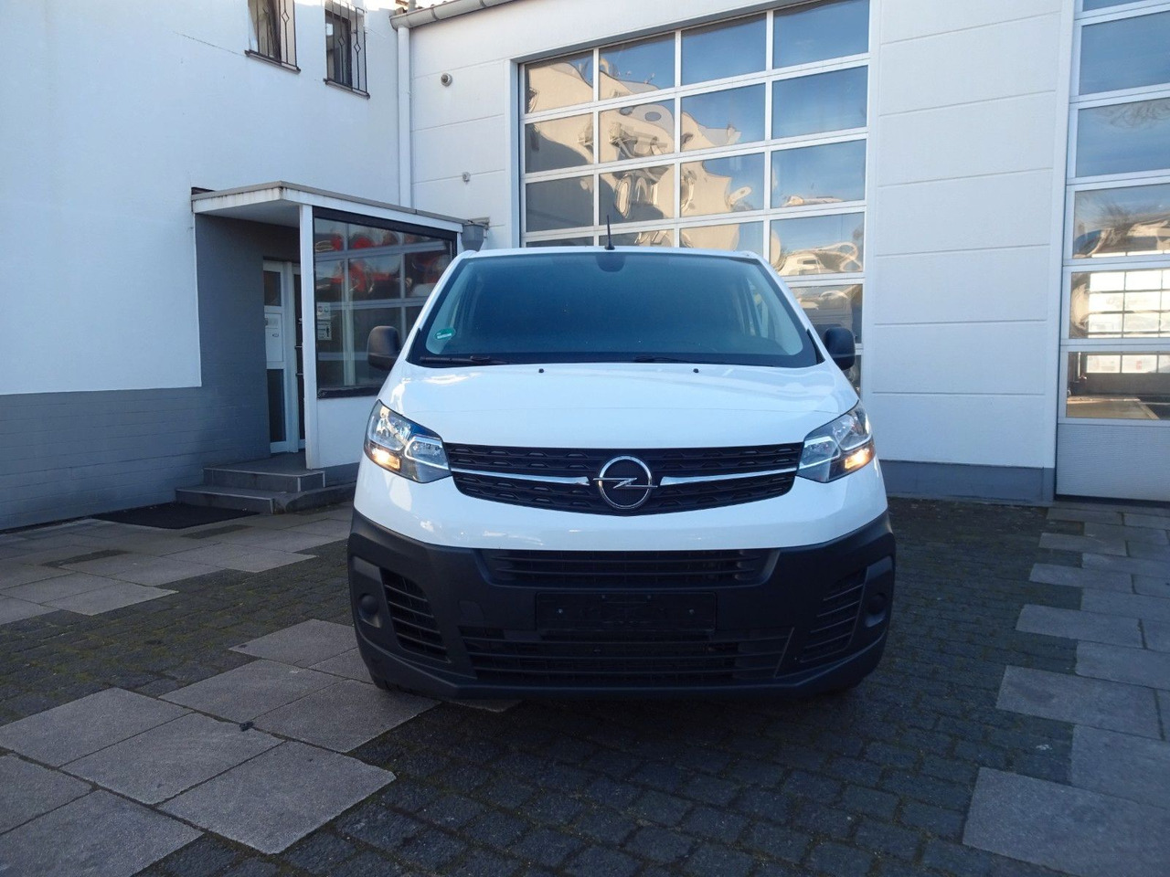 Opel Vivaro Kasten Edition M, L1H1, Klima, PDC - Passenger van: picture 2 Opel Vivaro Kasten Edition M, L1H1, Klima, PDC - Passenger van: picture 2