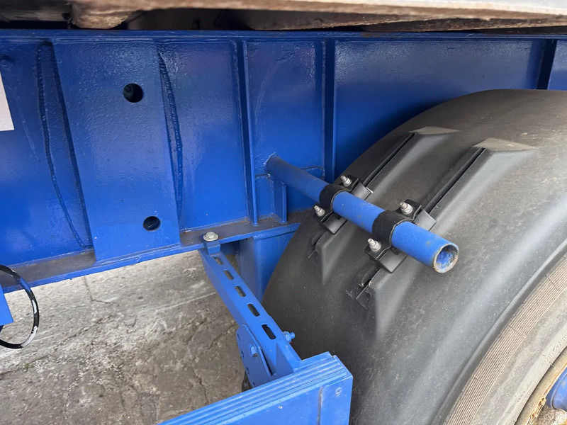 Hendricks 20ft container Kippchassis 24V hydraulic Self support! - Container transporter/ Swap body semi-trailer: picture 5 Hendricks 20ft container Kippchassis 24V hydraulic Self support! - Container transporter/ Swap body semi-trailer: picture 5