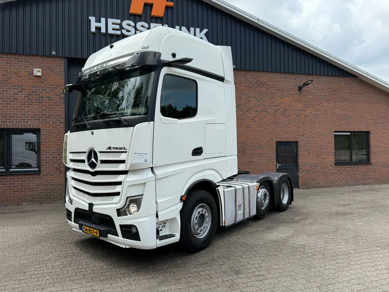 Mercedes-Benz Actros 2545 6X2 Gigaspace Standairco NL Truck 327.240KM Gestuurde voorloopas - Tractor unit: picture 1 Mercedes-Benz Actros 2545 6X2 Gigaspace Standairco NL Truck 327.240KM Gestuurde voorloopas - Tractor unit: picture 1