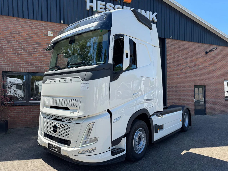 Volvo FH 500 AERO NEW! 9 Ton Vooras Globetrotter XL, PTO, ACC, Standairco, 2 tanks, LED - Tractor unit: picture 1 Volvo FH 500 AERO NEW! 9 Ton Vooras Globetrotter XL, PTO, ACC, Standairco, 2 tanks, LED - Tractor unit: picture 1