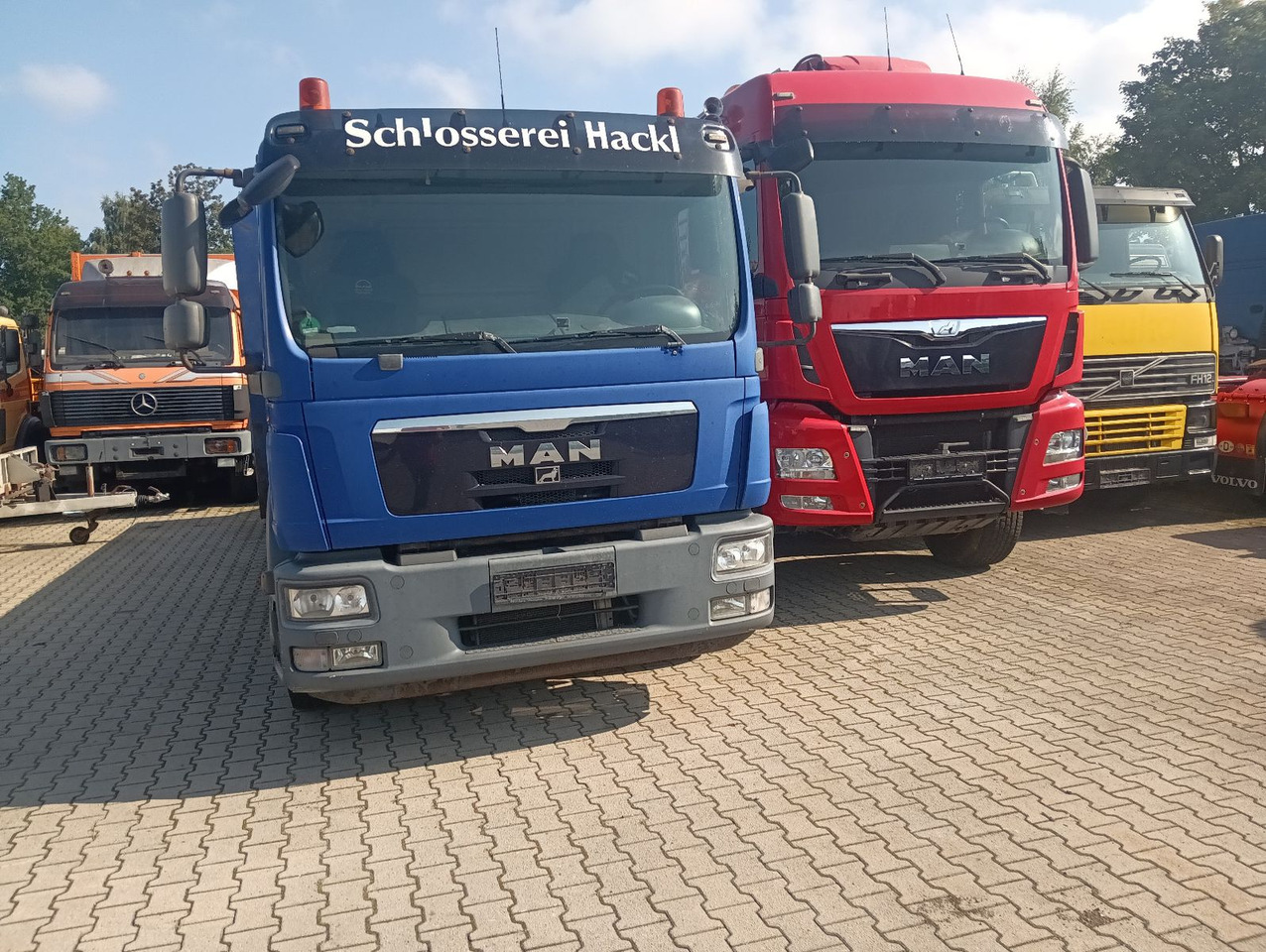 MAN TGM 15:290 4x2BL 8,5t NL 7m Klima 50erAHK Rungen - Dropside/ Flatbed truck: picture 2 MAN TGM 15:290 4x2BL 8,5t NL 7m Klima 50erAHK Rungen - Dropside/ Flatbed truck: picture 2