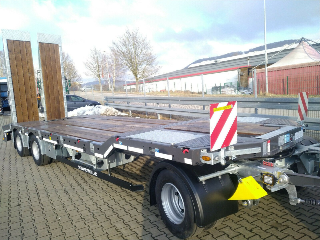 Schwarzmüller 3-A hydr.Rampen Baggermulde Spritzverzinkt Eiche - Low loader trailer: picture 1 Schwarzmüller 3-A hydr.Rampen Baggermulde Spritzverzinkt Eiche - Low loader trailer: picture 1