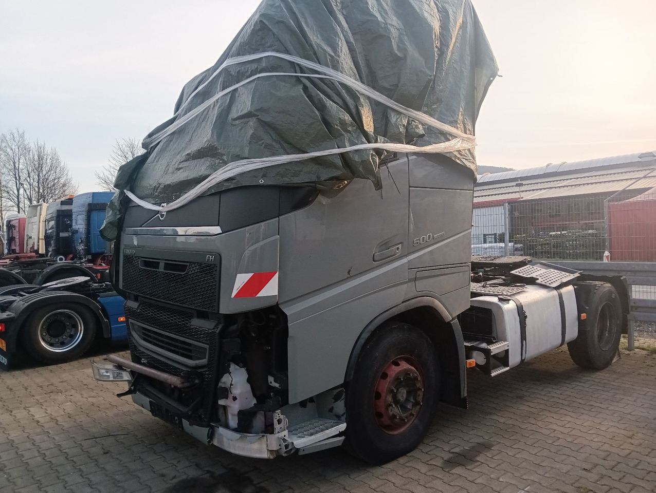 Volvo FH 500 Globe CRAWLER Hydr.,Luft/Luft Motor läuft - Tractor unit: picture 5 Volvo FH 500 Globe CRAWLER Hydr.,Luft/Luft Motor läuft - Tractor unit: picture 5