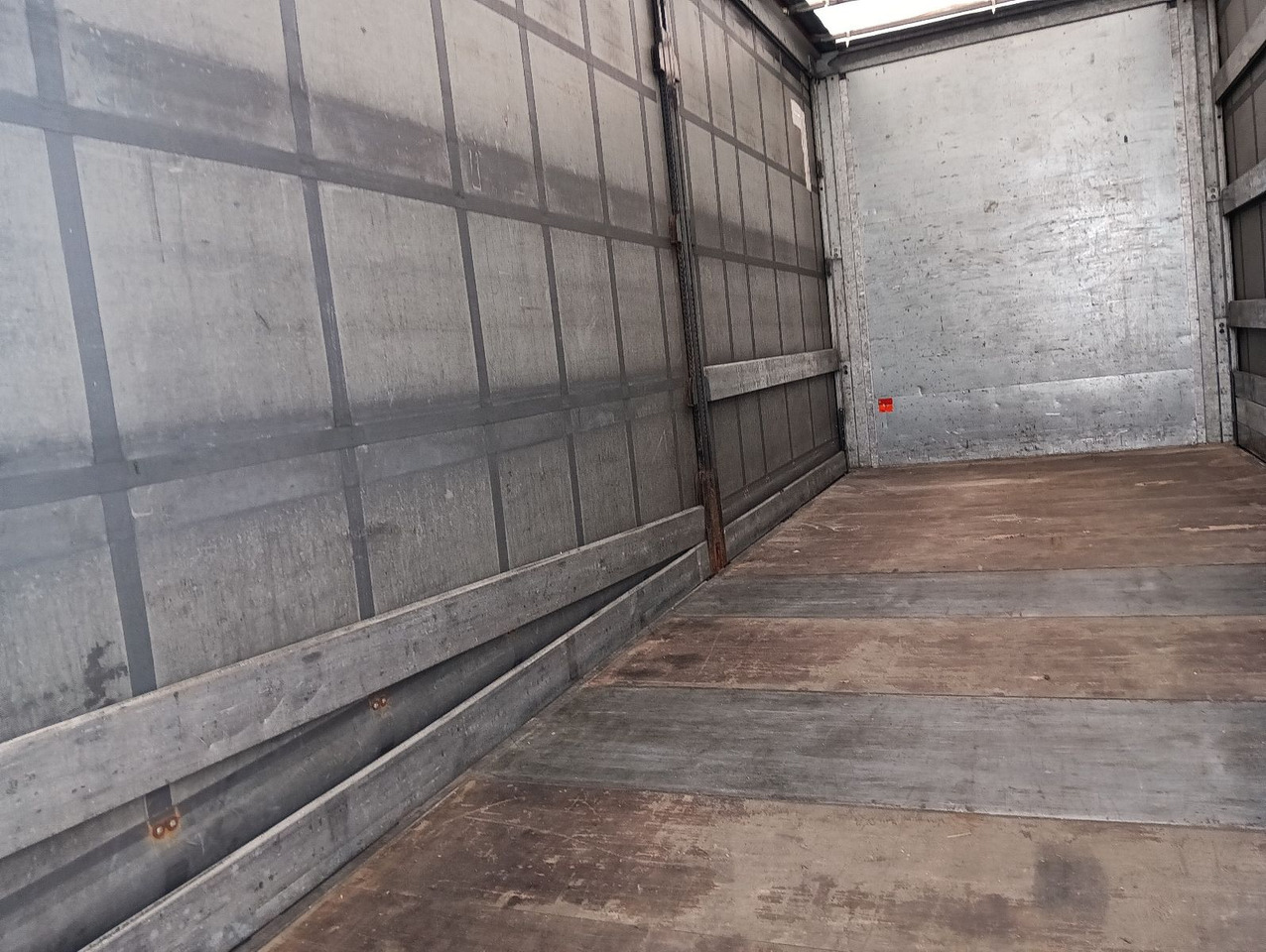 Leasing of  Volvo 2x JUMBO 120m3 FH460 Globe 6x2 SCHMITZ I-PARCool Volvo 2x JUMBO 120m3 FH460 Globe 6x2 SCHMITZ I-PARCool: picture 11