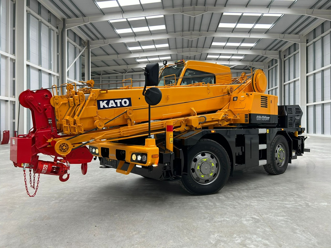 KATO CR-130Rv - 13 Ton City Crane with Joystick Control - Mobile crane: picture 5 KATO CR-130Rv - 13 Ton City Crane with Joystick Control - Mobile crane: picture 5