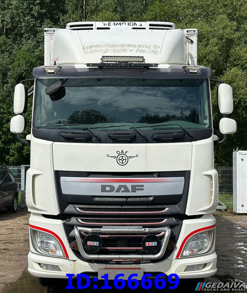 DAF XF 106.460 FAR 6X2 Euro6 - Refrigerator truck: picture 2 DAF XF 106.460 FAR 6X2 Euro6 - Refrigerator truck: picture 2