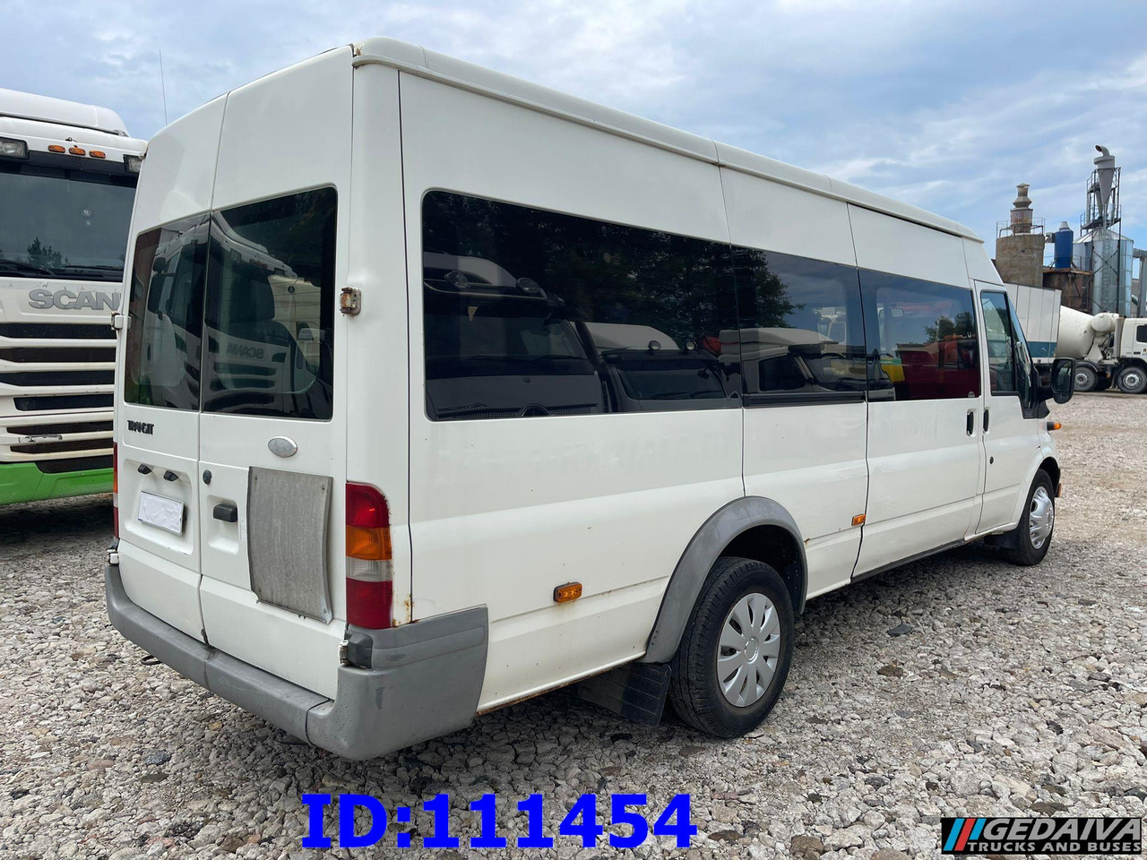 FORD Transit Manual 17-seater - Coach: picture 4 FORD Transit Manual 17-seater - Coach: picture 4