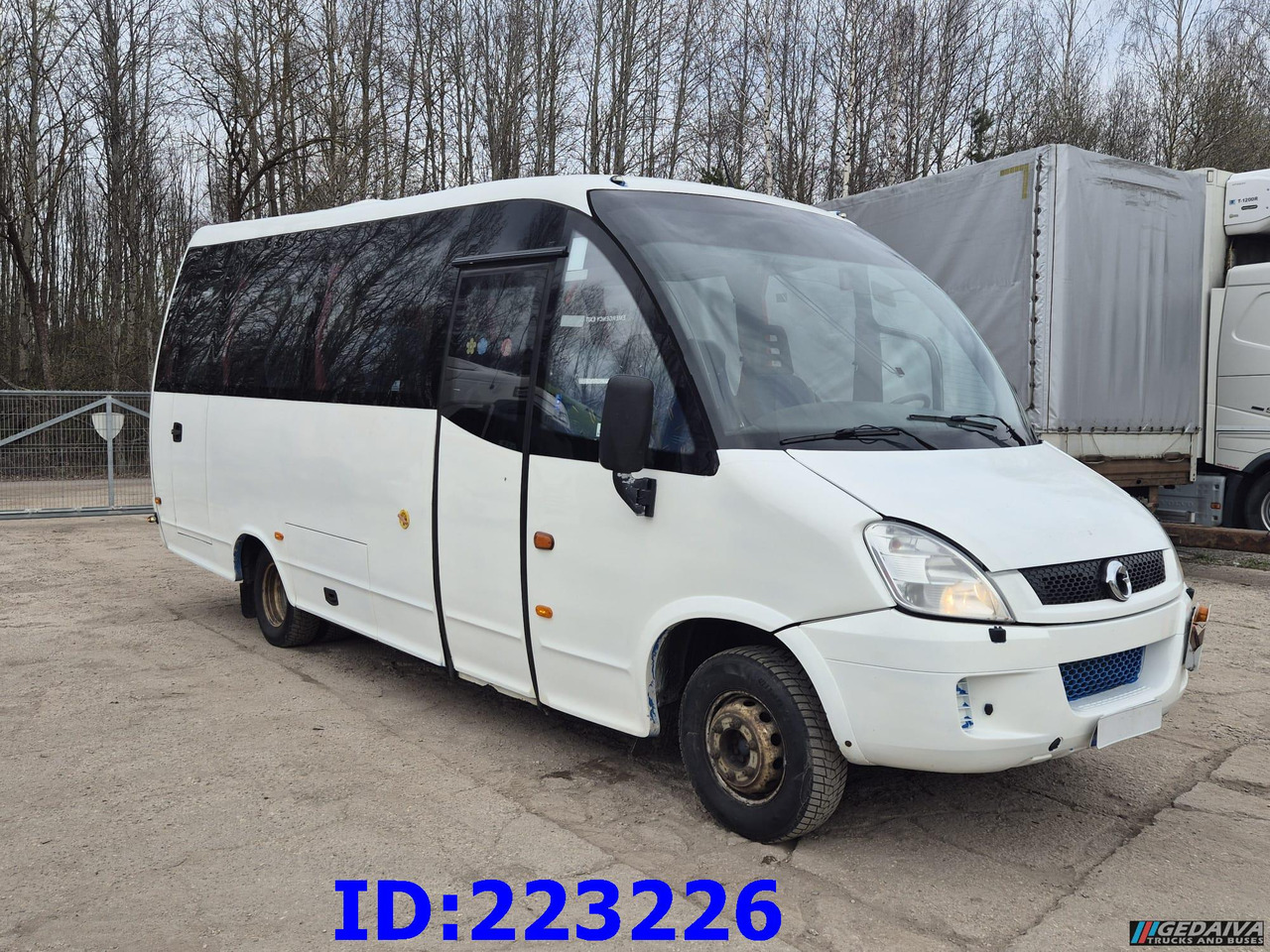 IVECO Daily 70C17A 25-seater Euro5 - Coach: picture 4 IVECO Daily 70C17A 25-seater Euro5 - Coach: picture 4