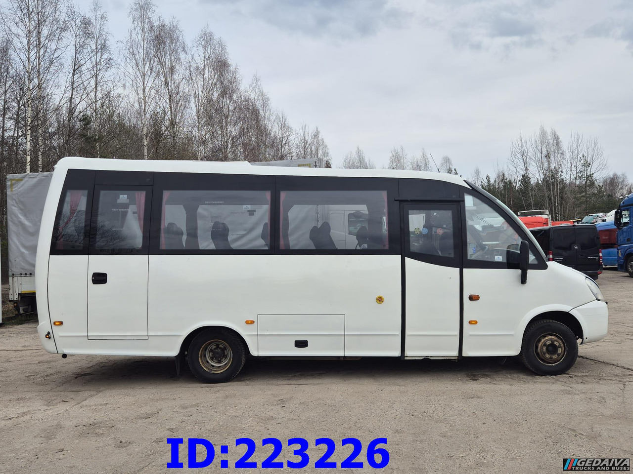 IVECO Daily 70C17A 25-seater Euro5 - Coach: picture 5 IVECO Daily 70C17A 25-seater Euro5 - Coach: picture 5