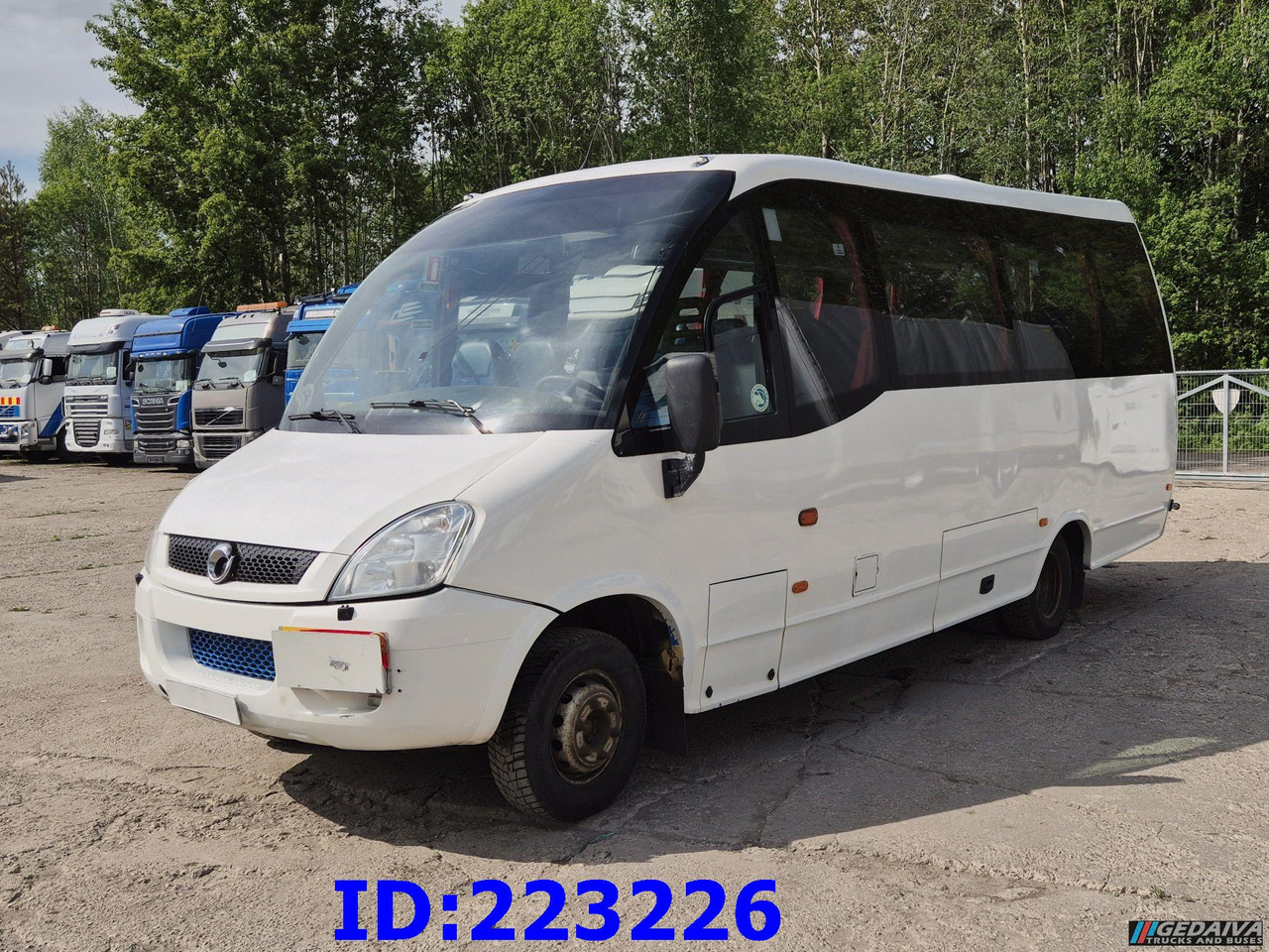 IVECO Daily 70C17A 25-seater Euro5 - Coach: picture 1 IVECO Daily 70C17A 25-seater Euro5 - Coach: picture 1