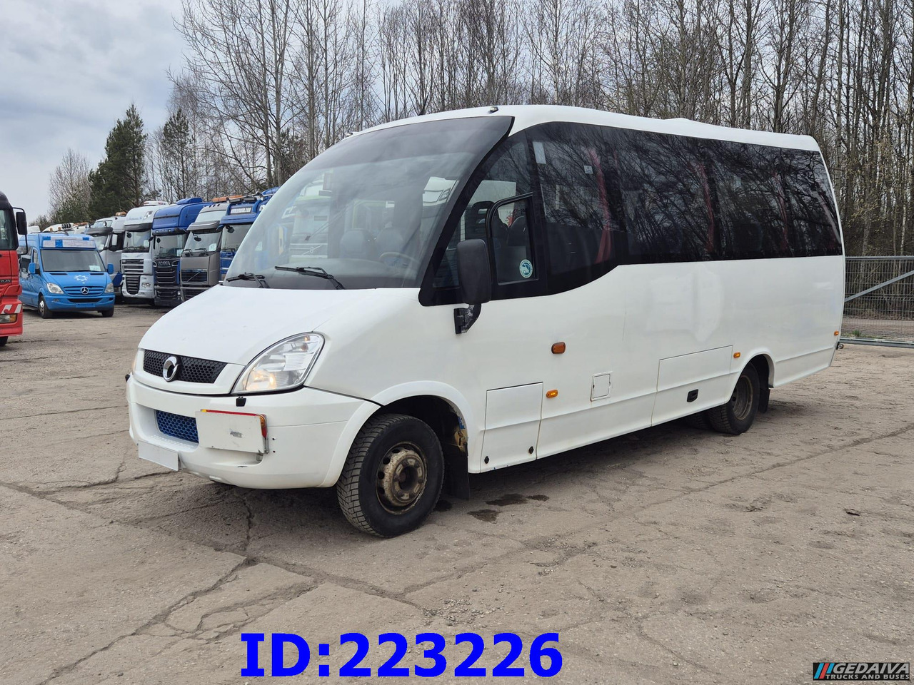 IVECO Daily 70C17A 25-seater Euro5 - Coach: picture 1 IVECO Daily 70C17A 25-seater Euro5 - Coach: picture 1
